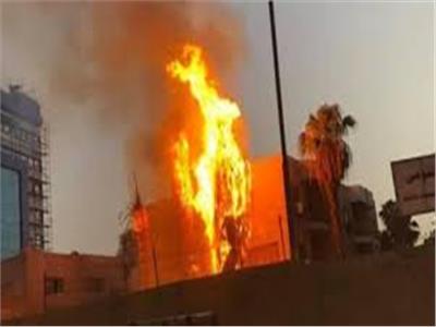 إصابة 5 عمال في حريق مصنع ببني سويف