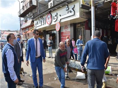 محافظ الإسكندرية: تمهيد طريق أم زغيو وإحالة مسئول الإشغالات للتحقيق  
