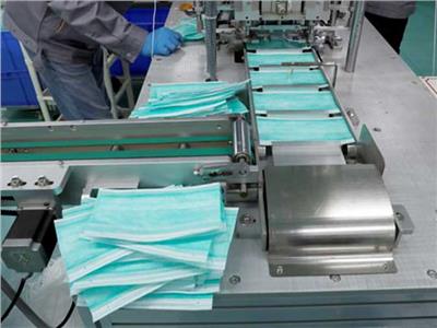 ضبط مصنع غير مرخص لتصنيع الكمامات ببدر 