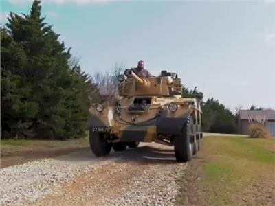 صدق أو لا تصدق.. دبابة للبيع على الإنترنت| فيديو