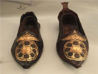 حكاية صورة.. حذاء من الجلد عمره 1500 عام