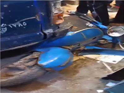إصابة 5 أشخاص في تصادم ميكروباص ودراجة نارية بـ«المحلة»