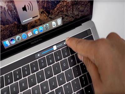 براءة اختراع تكشف عن شريط Touch Bar لأجهزة MacBook 