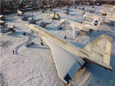تصوير جوي لمقبرة طائرات بمدينة سمارا الروسية.. فيديو 