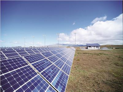 «تنظيم مرفق الكهرباء» ينفي تحديد قيمة لتكلفة دمج الطاقة الشمسية 