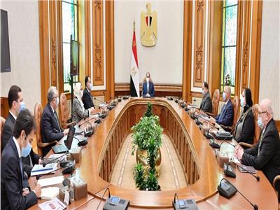 الرئيس يوجه بالبدء الفوري في إنشاء معامل فحص مركزية بالموانئ المصرية