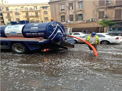 خاص| القاهرة تواجه الطقس السيء بسيارات الشفط و700 بالوعة صرف