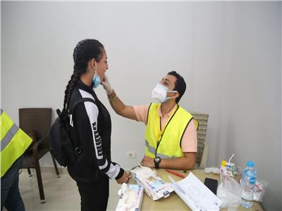 إجراء الكشف الطبي على المشاركين في نهائيات الأولمبياد الرياضي الثاني للمحافظات الحدودية