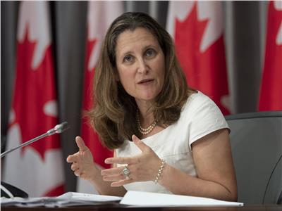 كندا وبريطانيا تتفقان على إجراءات انتقالية للحفاظ على تدفق البضائع