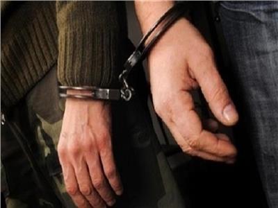 حبس المتهمين بحيازة مخدرات وأسلحة في «السلام»