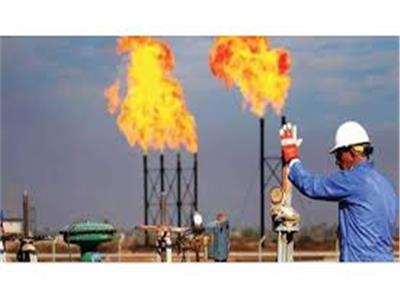 البترول: السيسي يعمل على استفادة الشعب من خيرات الغاز في مصر.. فيديو