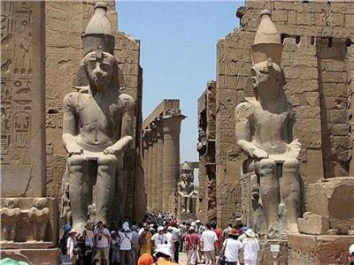 «الصعيد يحتفل بعيد الميلاد».. 75% نسبة إشغال المصريين للسياحة الداخلية