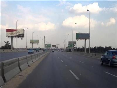سيولة مرورية بالشوارع والميادين الرئيسية بالقاهرة والجيزة
