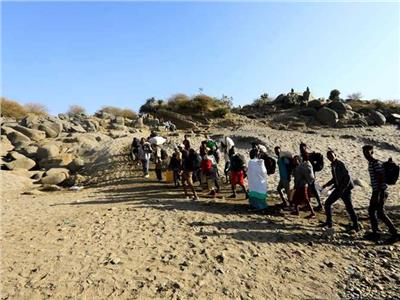 آلاف اللاجئين الإثيوبيين يحاولون العبور إلى السودان