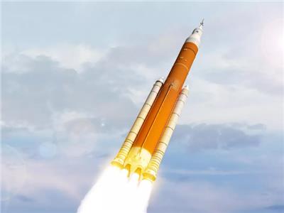 ناسا تجري اختبارًا ناريًا لصاروخ القمر «SLS»| فيديو 