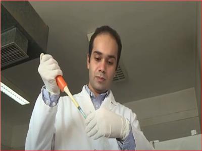 فاز بـ«نيوتن العالمية» .. طبيب مصري يحلم بإنقاذ الملايين من سرطان الكبد