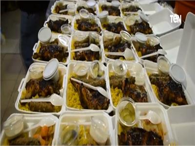 فيها حاجة حلوة.. «مطبخ كورونا» يقدم وجبات للمصابين بالفيروس «لحد البيت»| فيديو
