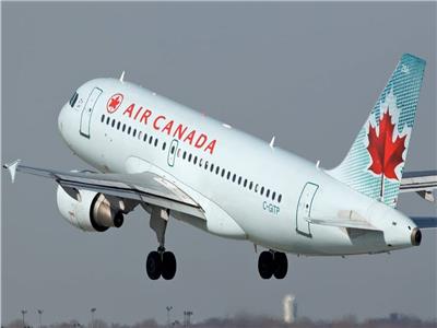 كندا تدرس قرار حظر السفر الدولي