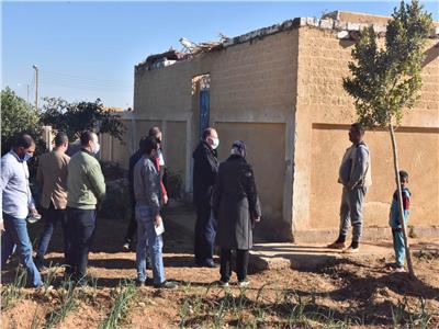 محافظ أسيوط يبحث تطوير قرى الظهير الصحراوي بالقوصية وديروط 