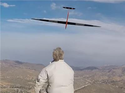 طائرة شراعية تحقق رقمًا قياسيًا بسرعة الارتفاع الديناميكي | فيديو 