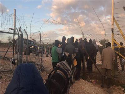 استشهاد عامل فلسطيني بعد إطلاق جنود الاحتلال قنابل غاز عند «بوابة فرعون»
