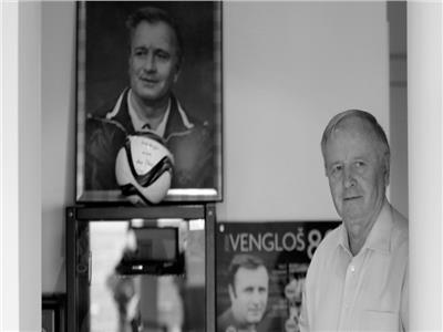 وفاة «فينجلوس» أعظم شخصية في كرة القدم السلوفاكية