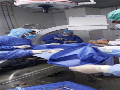 مستشفى السويس العام يجري جراحة خطيرة لمسن مصاب بفيروس كورونا