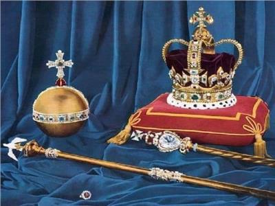 «دراسة» ترصد حكايات وأسرار لـ«مجوهرات ملوك بريطانيا»| صور