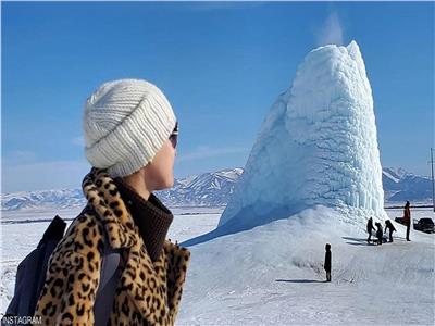 كازاخستان تشهد «بركان جليدي» .. بلغت فوهته 13.7 متر