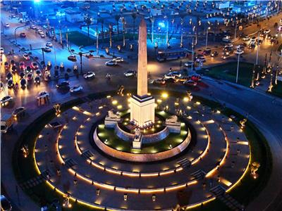 شاهد | «أضواء ساحرة بقلب القاهرة».. ميدان التحرير في أبهى صوره