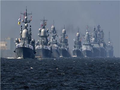 سفن البحرية الروسية تستعد  لإجراء مناورات «أمان 2021»