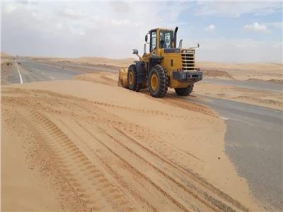 إنشاء حواجز ترابية لتجميع مياه السيول بوسط سيناء 