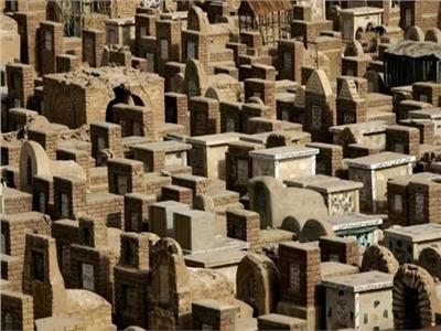 بيع الوهم في المقابر.. النصب على الباحثين عن «المثوى الأخير» بقرية صعيدية