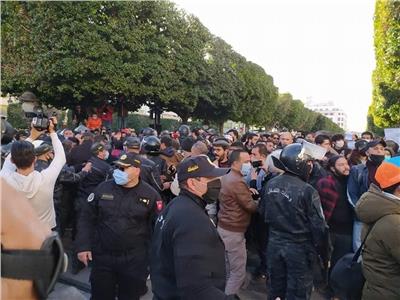 إخوان تونس يعترفون بالاعتداء على الصحفيين خلال تظاهراتهم