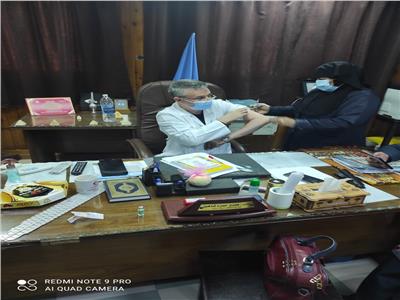 استمرار تلقي الفرق الطبية «لقاح كورونا» في دمياط