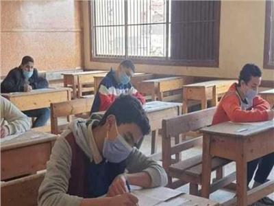 هدوء في لجان امتحانات «النقل الثانوي والإعدادي» في المنيا