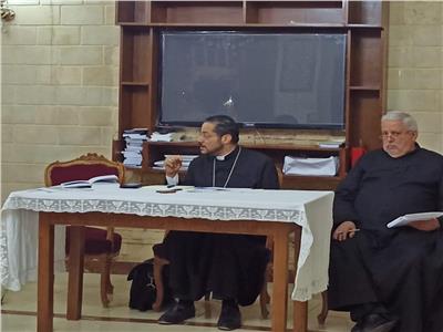 الأنبا باخوم يجتمع بالمجلس الرعوي للإيبارشية البطريركية