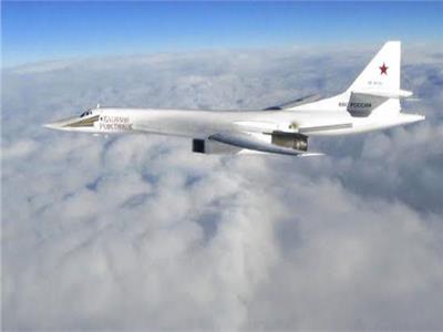 روسيا تختبر أول طائرة من طراز «تو-160إم» 