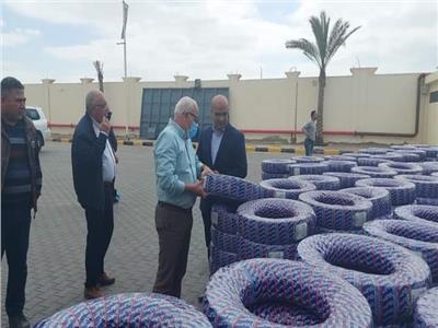 محافظ بورسعيد يتابع إنتاج مصنع بيراميدز لإطارات السيارات 