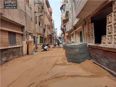 متابعة أعمال تركيب «الانترلوك» بشوارع منوف