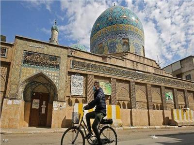 العراق يعيد فتح أبواب المساجد مع الالتزام بالإجراءات الوقائية