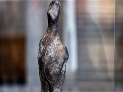 السلطات اليونانية تستعيد تمثالا أثريا «استثنائيا».. صورة