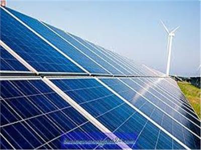 أسهم الطاقة المتجددة فاقت 3 مرات «الوقود الأحفوري» خلال عقد