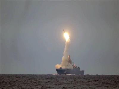 فرقاطة روسية تختبر إطلاق صواريخ «تسيركون» الأسرع من الصوت 
