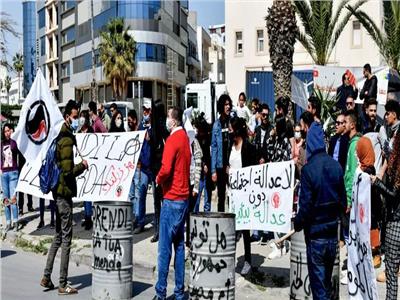 «النفايات الإيطالية» تتسبب في وقفة احتجاجية بميناء سوسة التونسي 