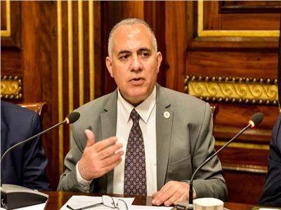 وزير الري: الدولة لن تسمح بحدوث أى أزمة مياه فى مصر