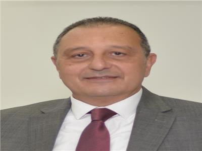رسميا الطيار عمرو أبو العينين قائم بأعمال رئيس الشركة القابضة لمصر للطيران‎