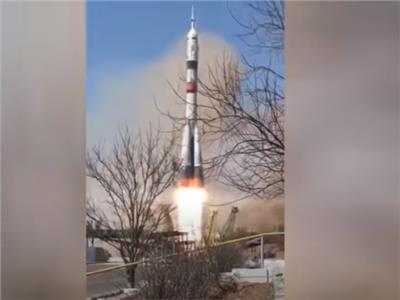 رائد فضاء روسي يكشف لحظة انطلاق مركبة «سويوز»| فيديو