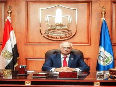 رئيس جامعة بورسعيد يهنئ الرئيس السيسي بذكرى نصر العاشر من رمضان