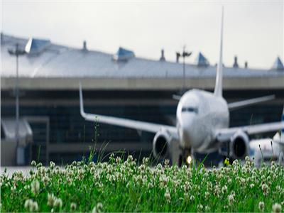 «الإيكاو» تحتفل بيوم الأرض 2021 بإصدارات جديدة للمطارات البيئية